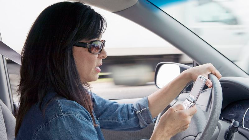 Illustration for article titled Area Mom Was Waiting In The Car For 20 Minutes